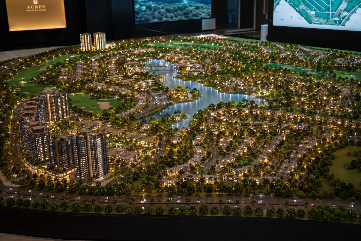 Masterplan model making UAE — large-scale community with lake